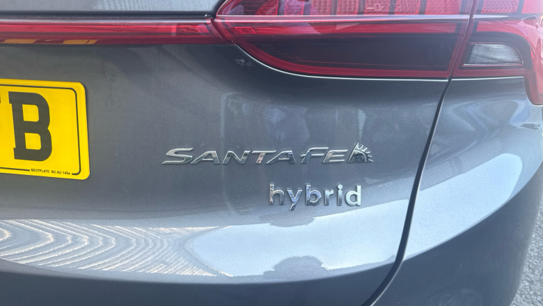 Hyundai SANTA FE 1.6 TGDi Hybrid Premium 5dr 4WD Auto Hybrid Estate